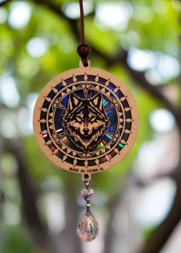 wolf dreamcatcher that is made in Ozark Alabama by eastern tiger art studio featuring a wolf