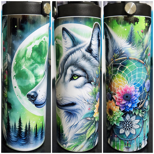wolf in the moonlight with dream catcher